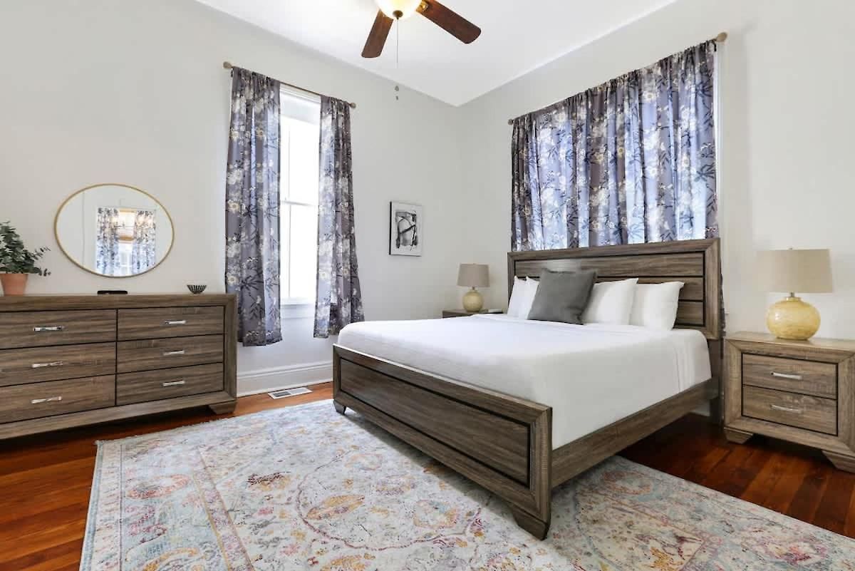 Prime Uptown With Backyard And Ev Parking * New Orleans