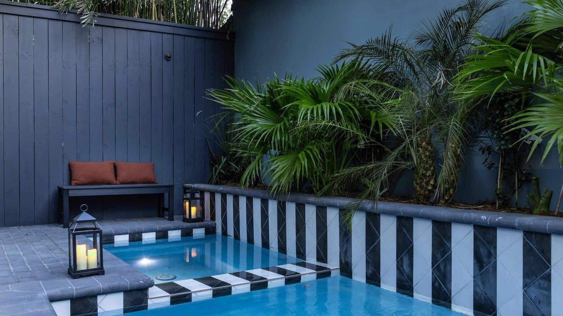 Holiday home 2 Designer Nola Homes Heated Pools & Rooftops *
