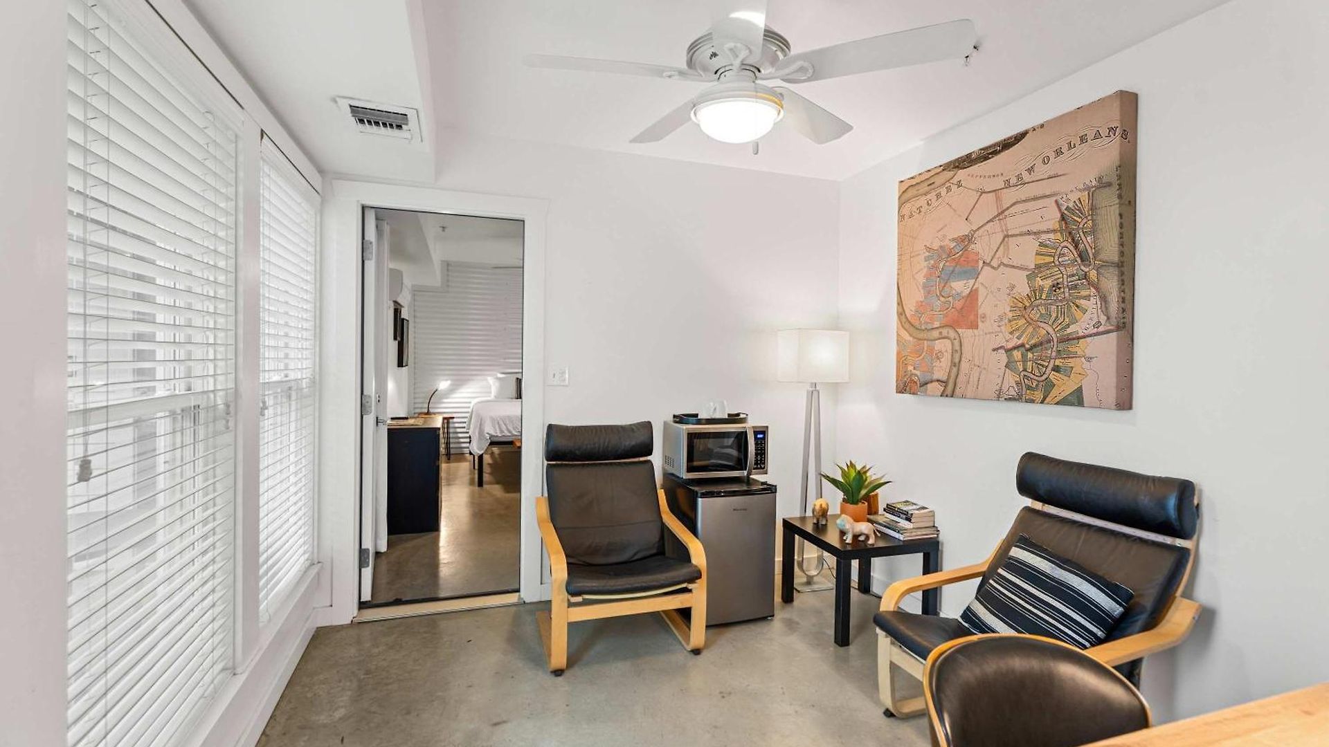 Private Pool - Massive Game & Living-dining Space - The Moon Bywater *