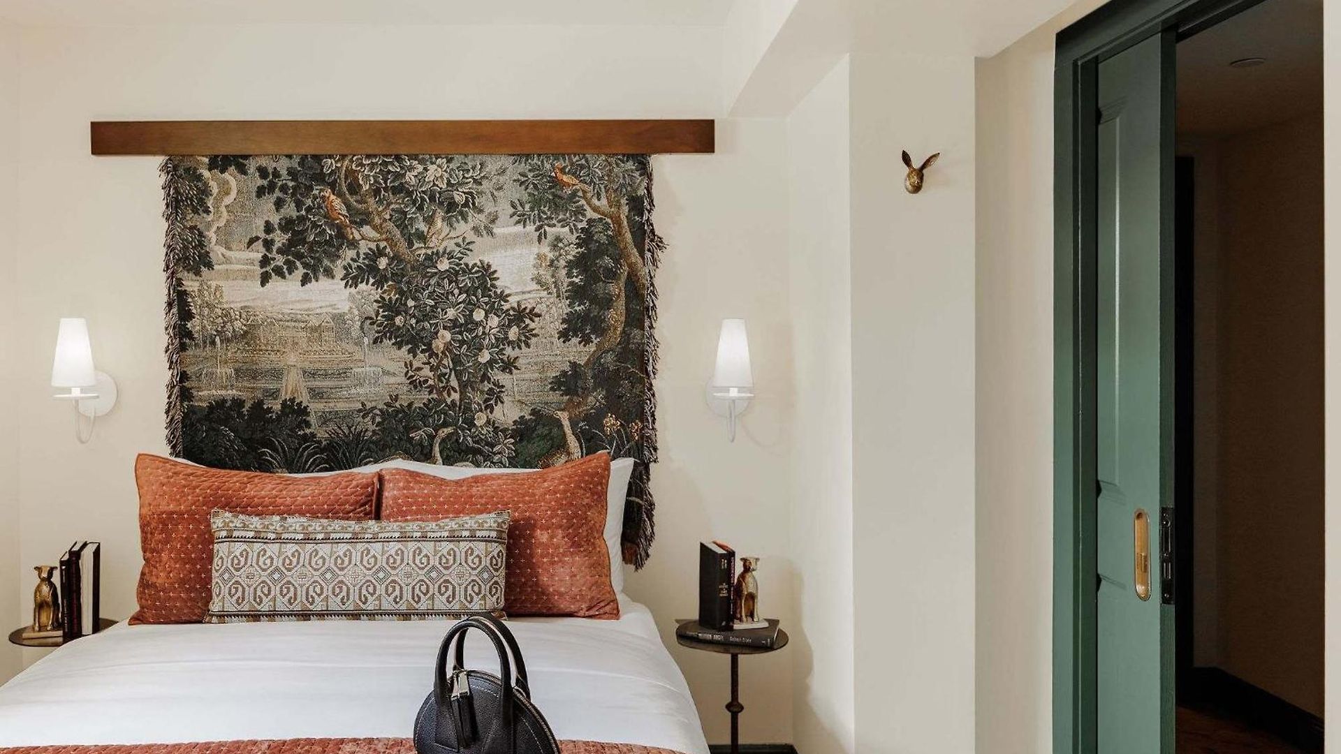 24 Bedroom Boutique Buyout Private Pool Hotel