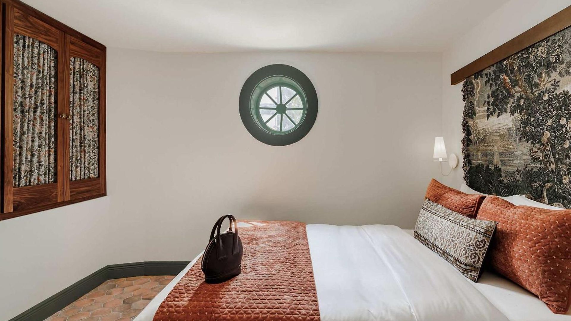 24 Bedroom Boutique Buyout Private Pool Hotel New Orleans