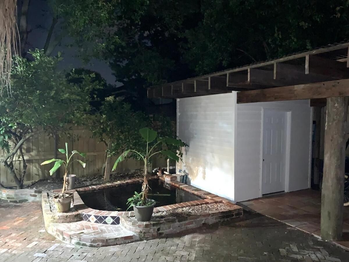 Holiday home A Courtyard Garden Retreat With Splash Pool New Orleans
