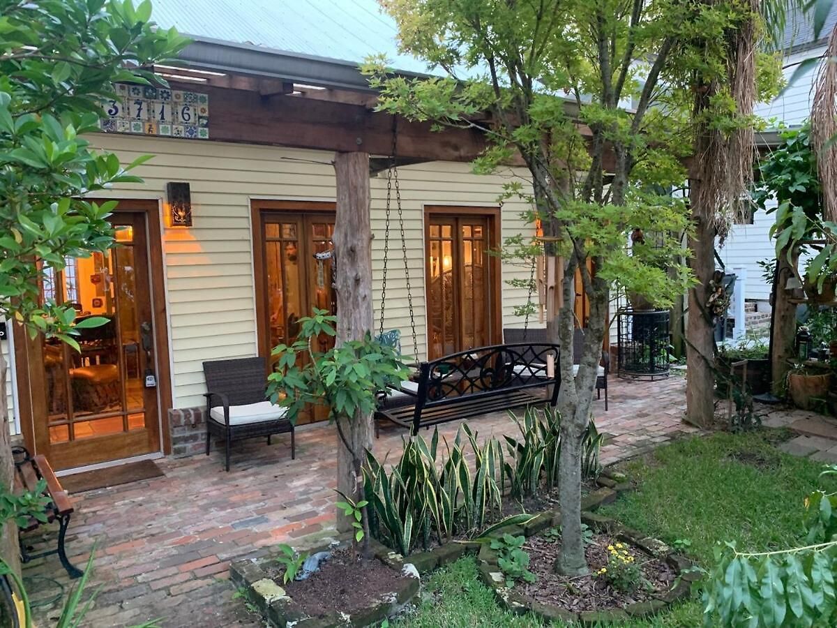 A Courtyard Garden Retreat With Splash Pool