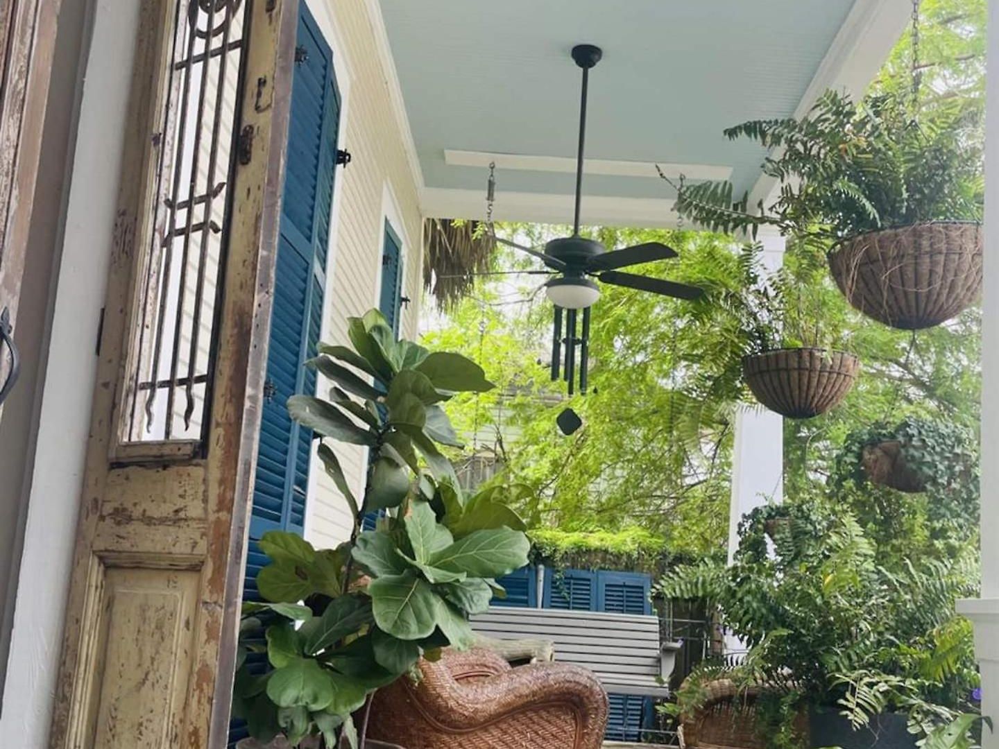 Boutique King Balcony And Pool Bed & Breakfast 3*