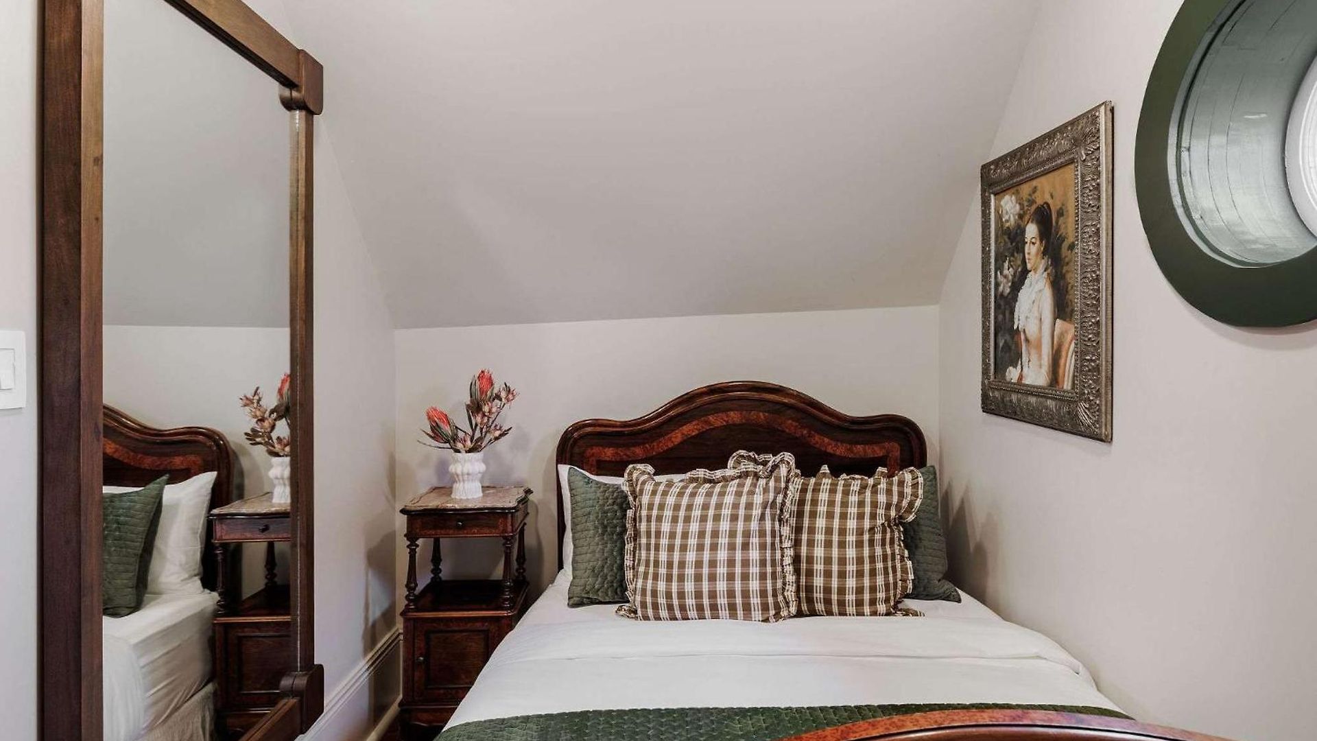 24 Bedroom Boutique Buyout Private Pool