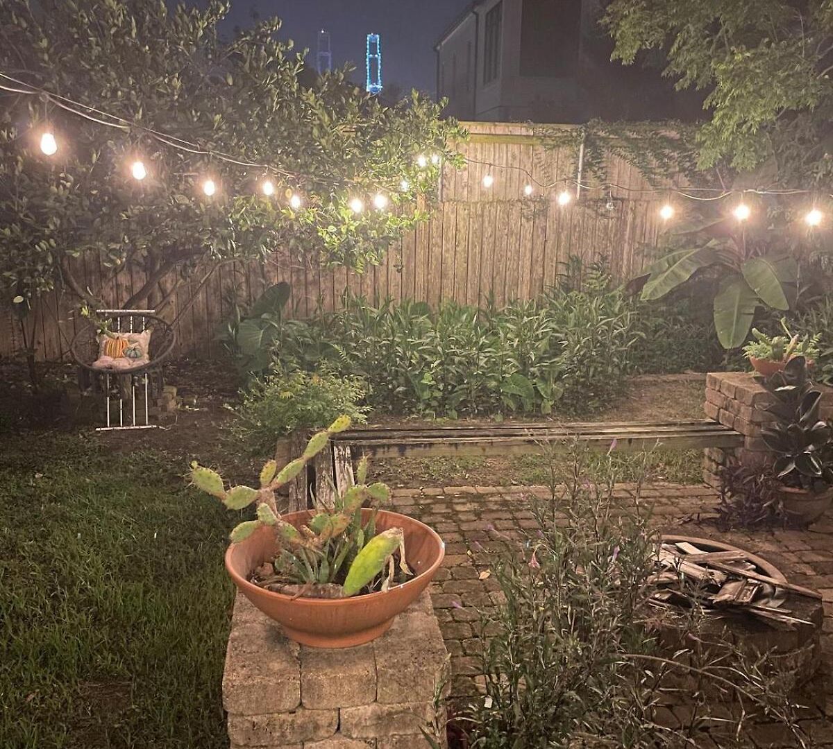 East Riverside- Great Location-quiet & * New Orleans