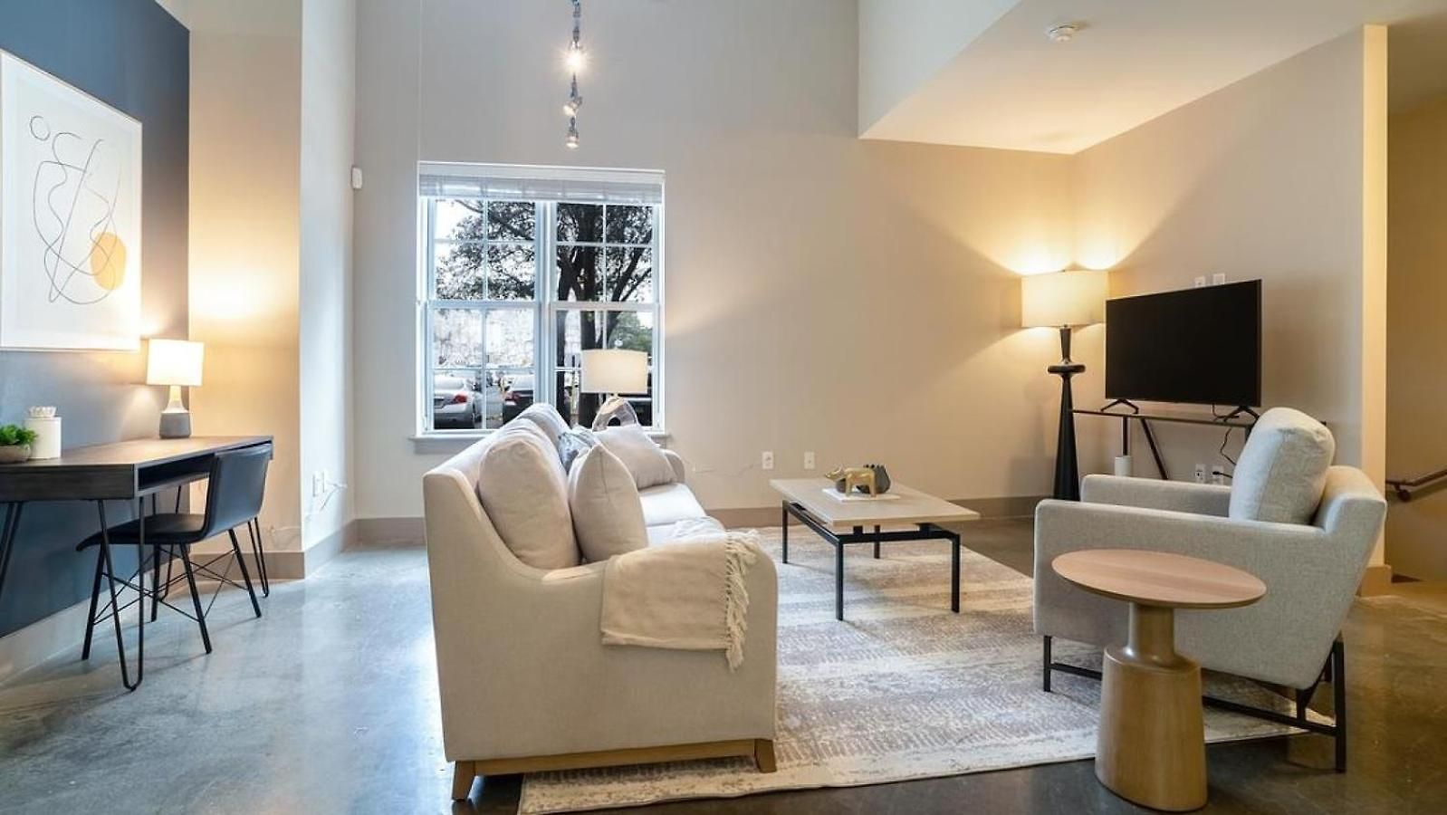 Landing Modern With Amazing Amenities