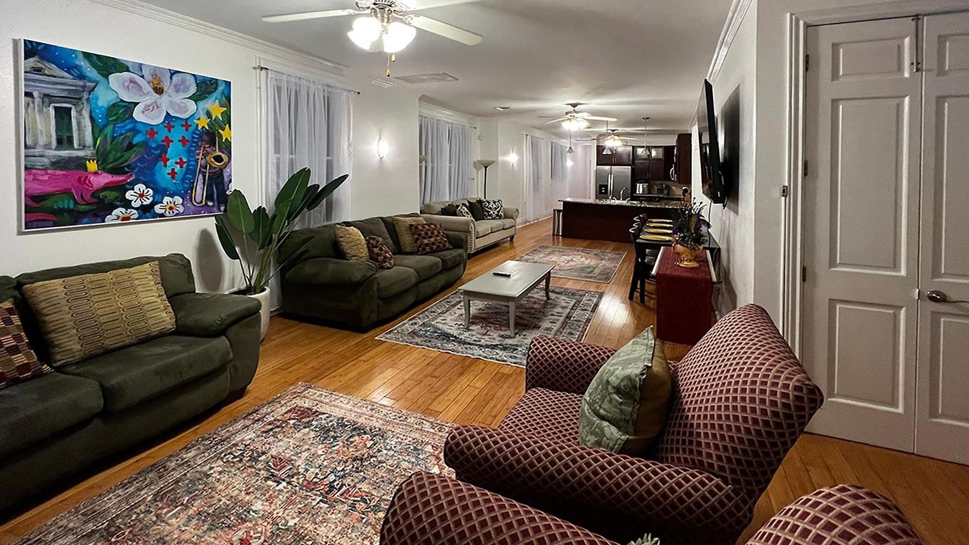 Spacious Napoleon Ave