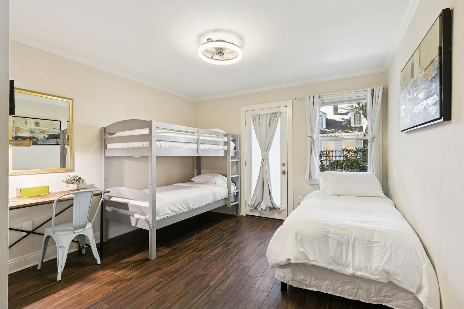 Apartment Cute 2bed 1bath, 7blocks From French Q, Steps To Jazz Venues, Free Gated Pk Include New Orleans