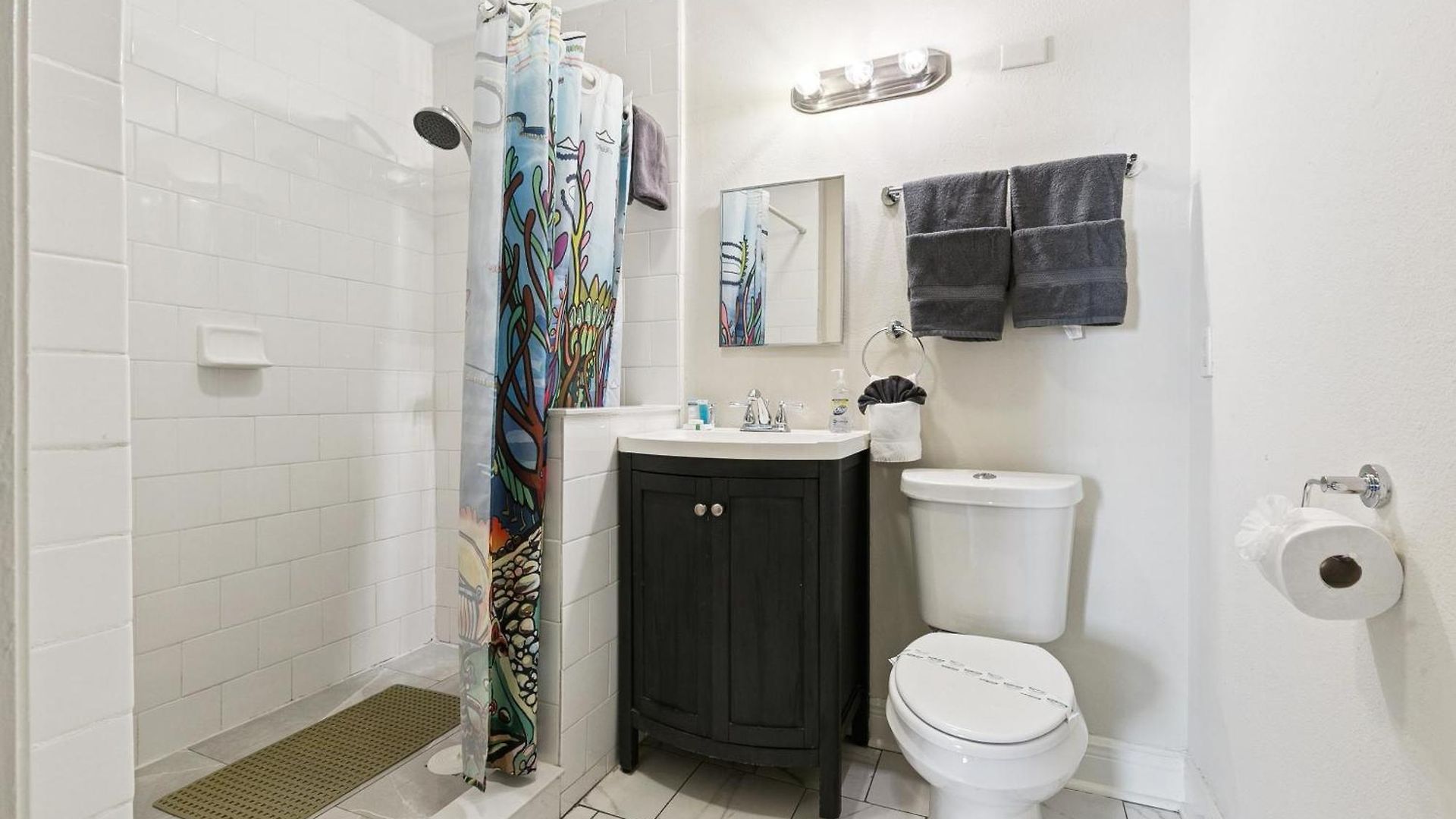 Cute 2bed 1bath, 7blocks From French Q, Steps To Jazz Venues, Free Gated Pk Include