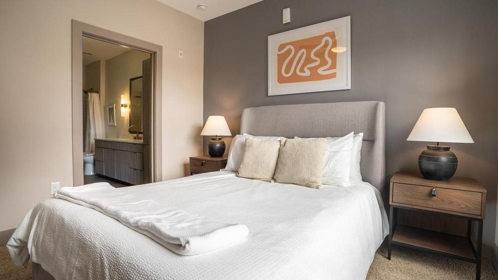 Landing Modern With Amazing Amenities New Orleans