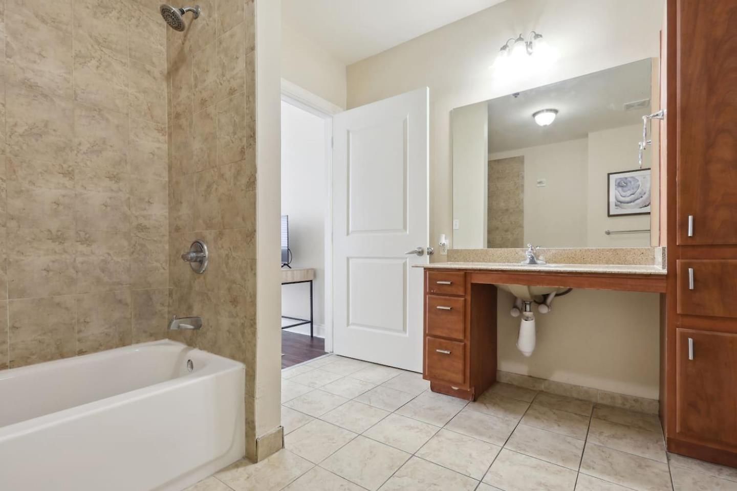 Bleu 5 Min Walk To Bourbon St Rooftop Pool Apartment *