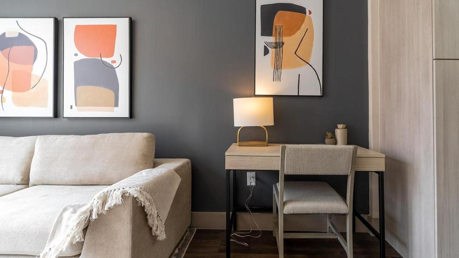 Landing Modern With Amazing Amenities * New Orleans