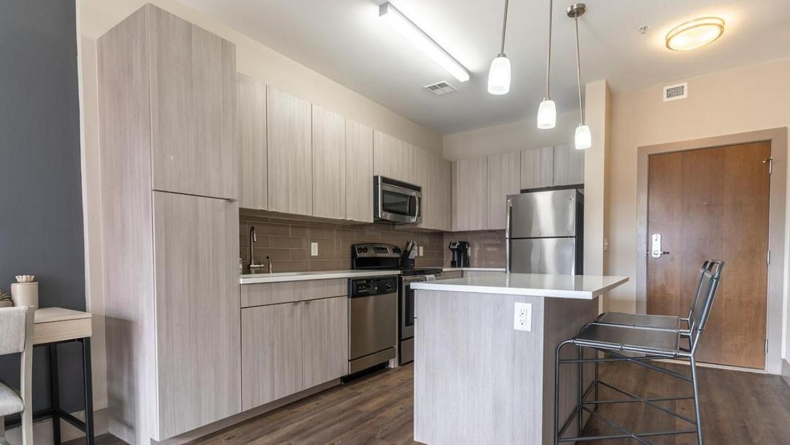 Landing Modern With Amazing Amenities