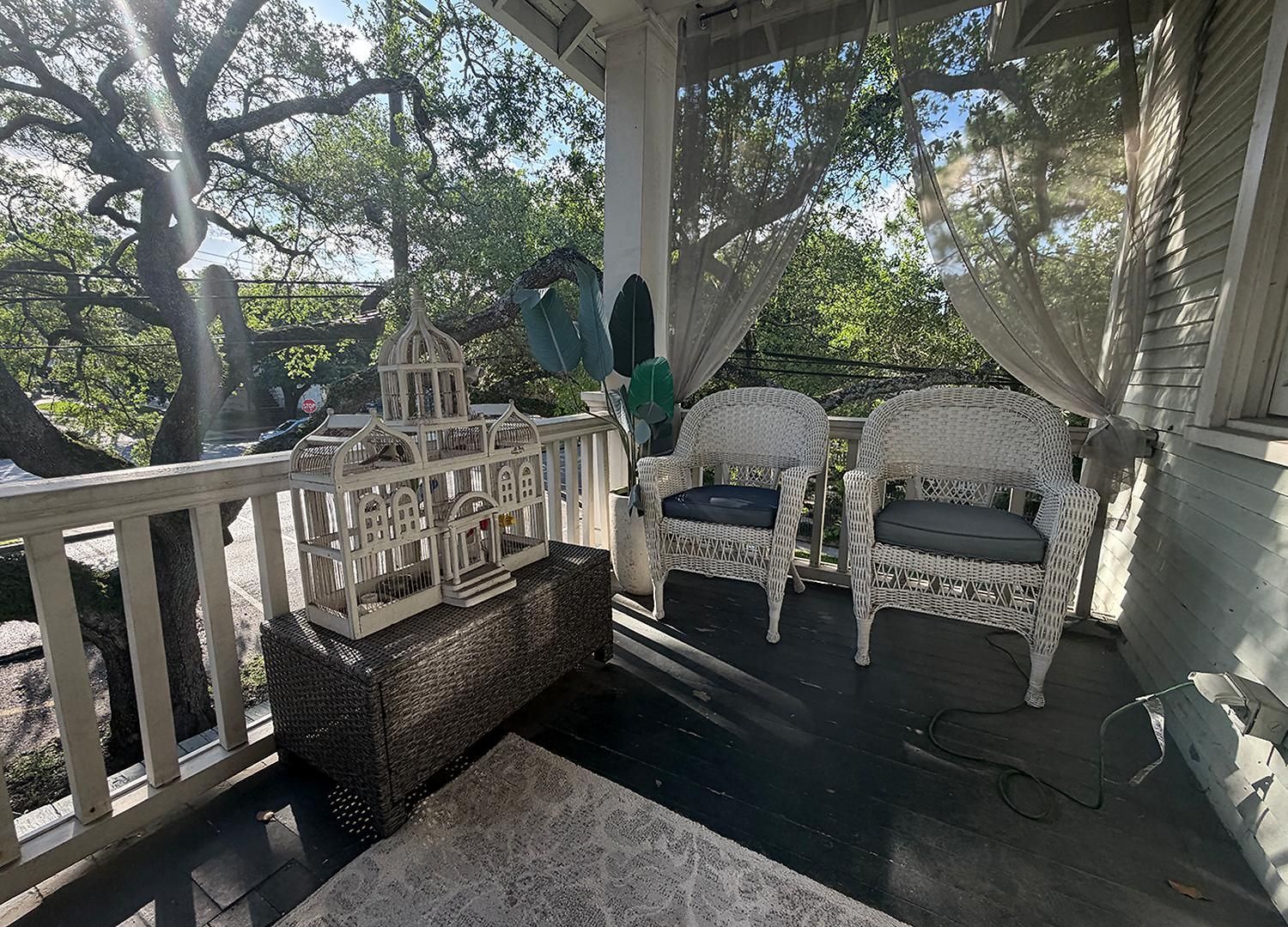 Spacious Napoleon Ave Apartment
