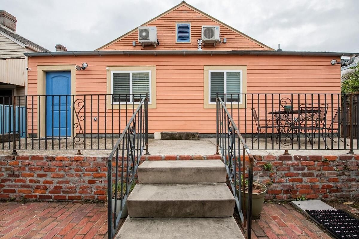 Hear Local Live Music From The Back Porch Apartment