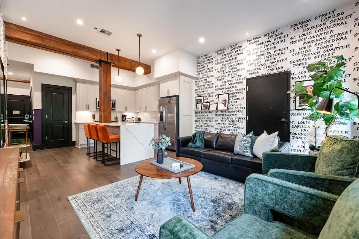 Hotel Downtown 4bd 4ba Sleeps 12 *
