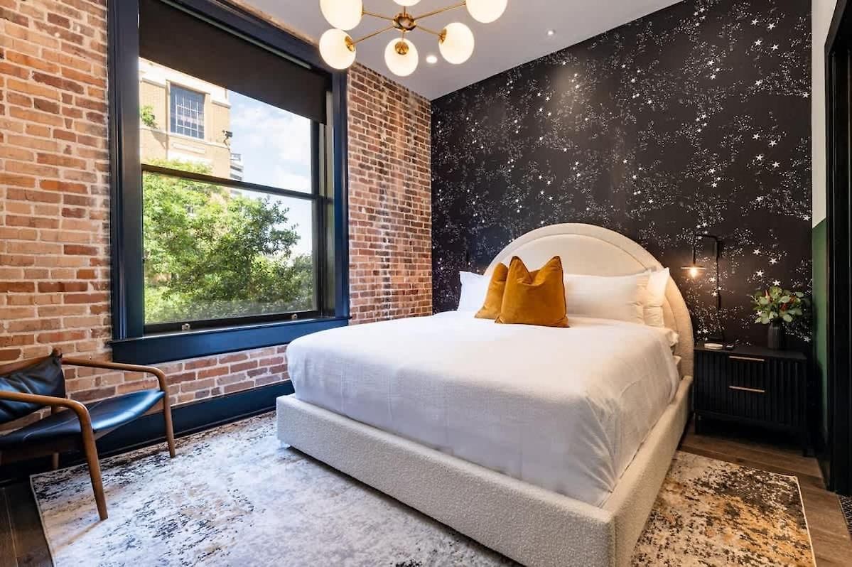 Downtown 4bd 4ba Sleeps 12 * New Orleans