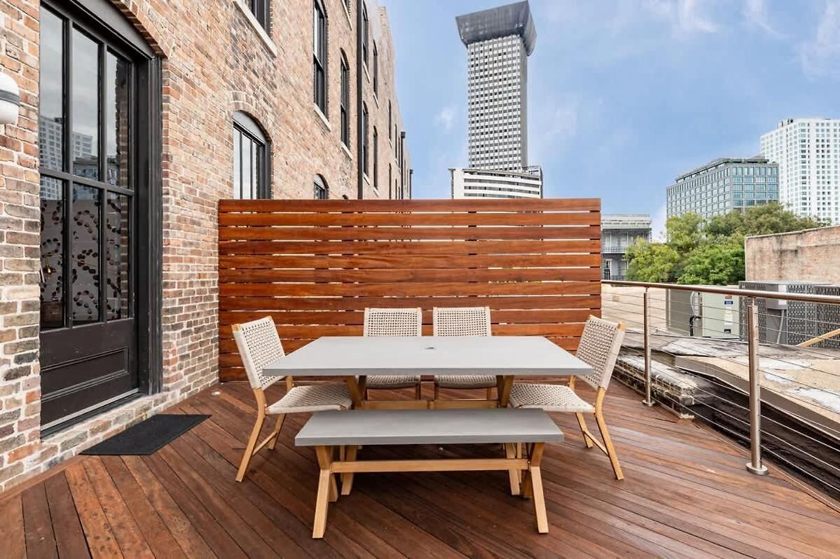 Prime Downtown 2bd Private Terrace Hotel