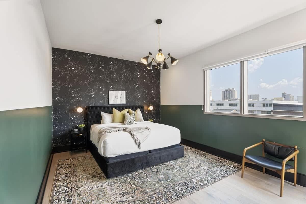Downtown Corner Penthouse W Private Terrace New Orleans