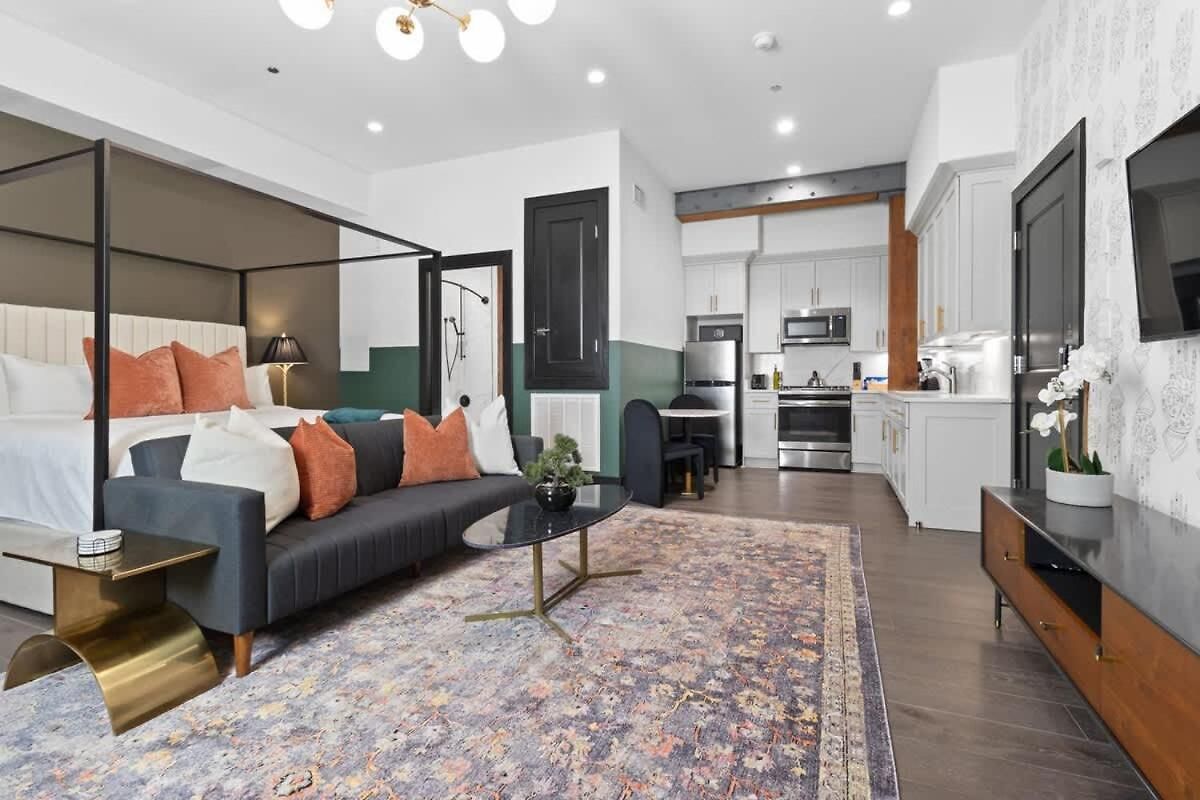 Hotel Downtown Historic Charm With Modern Luxuries New Orleans