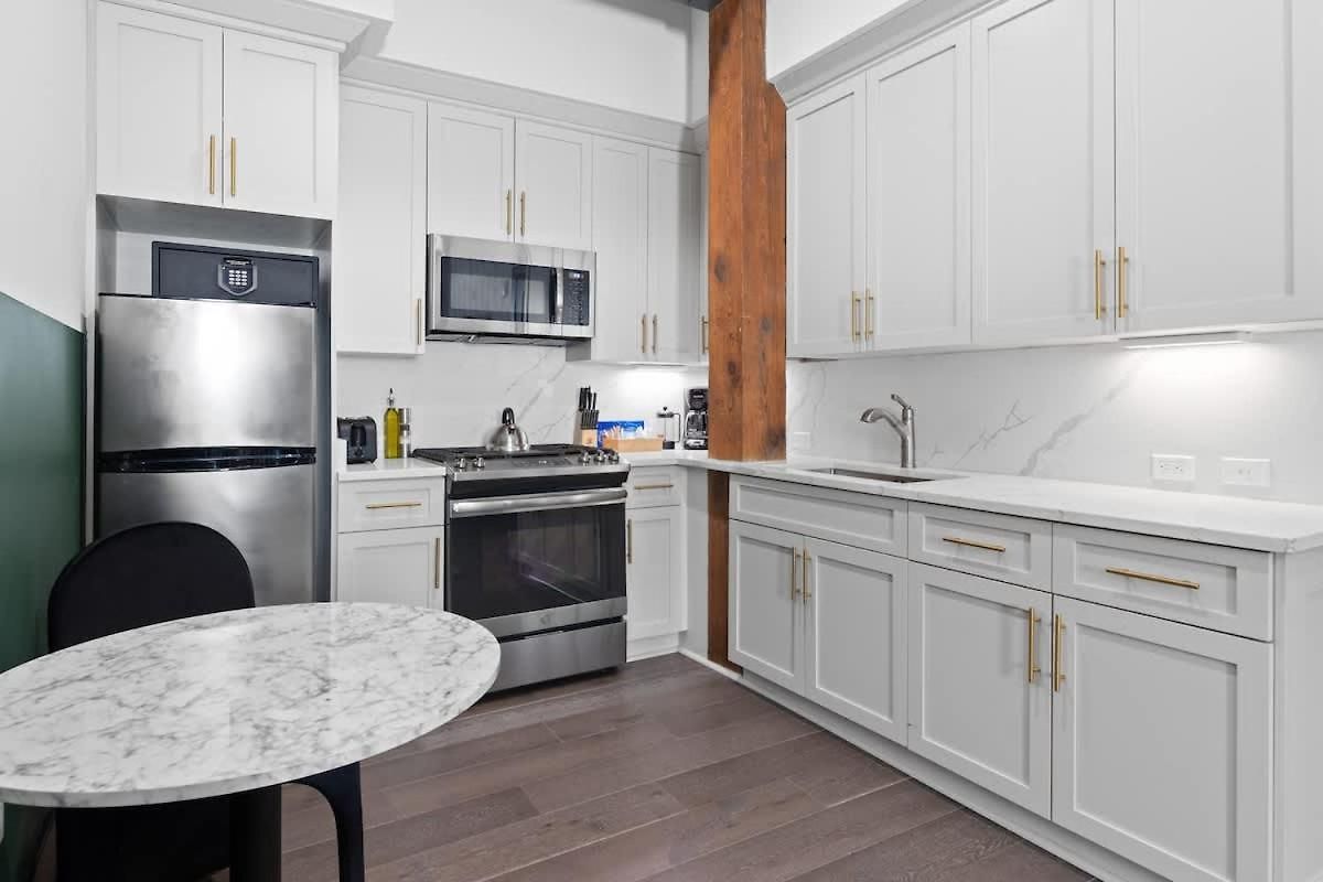 Hotel Downtown Historic Charm With Modern Luxuries