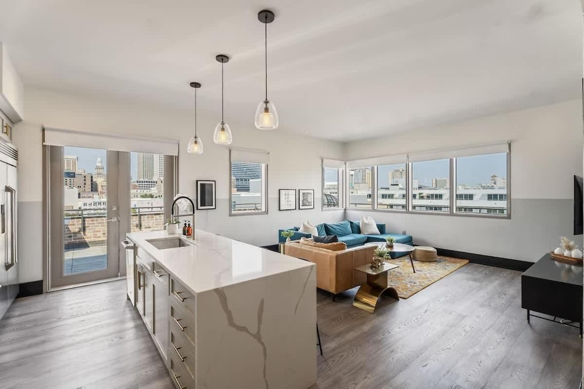 Hotel Corner Penthouse W Private Balcony New Orleans