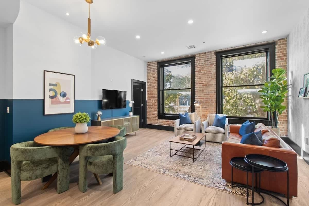 Hotel Downtown Nola Luxury Rooftop Pool Sleeps 6 New Orleans