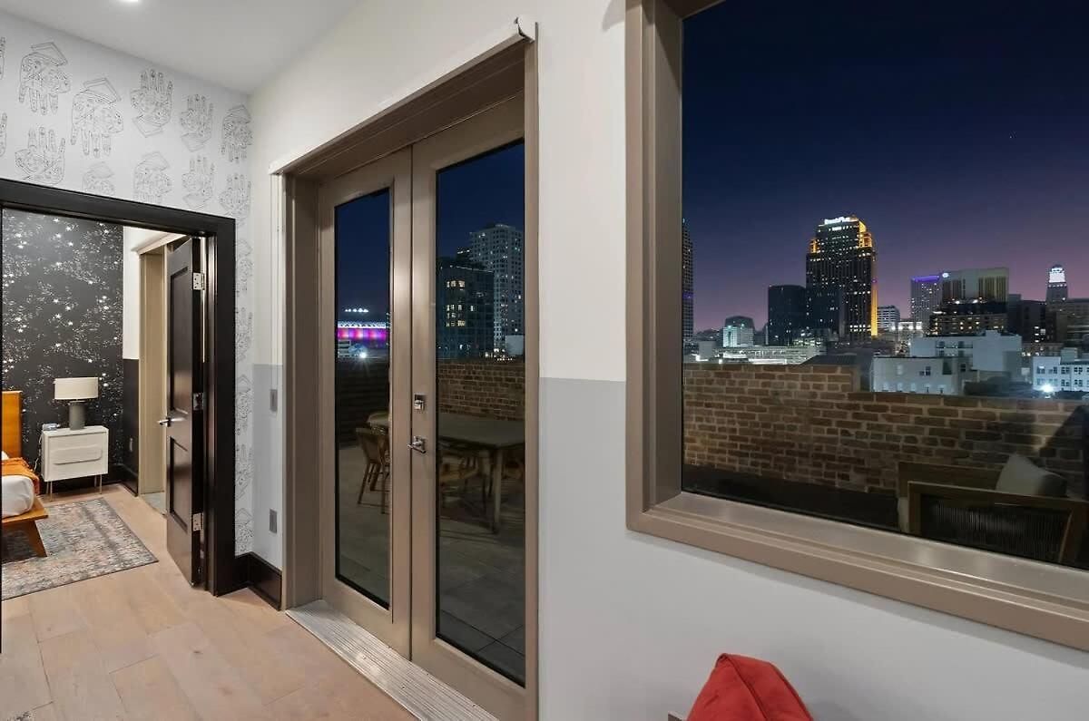 Lux Rooftop Pool Workspace Games Hotel New Orleans