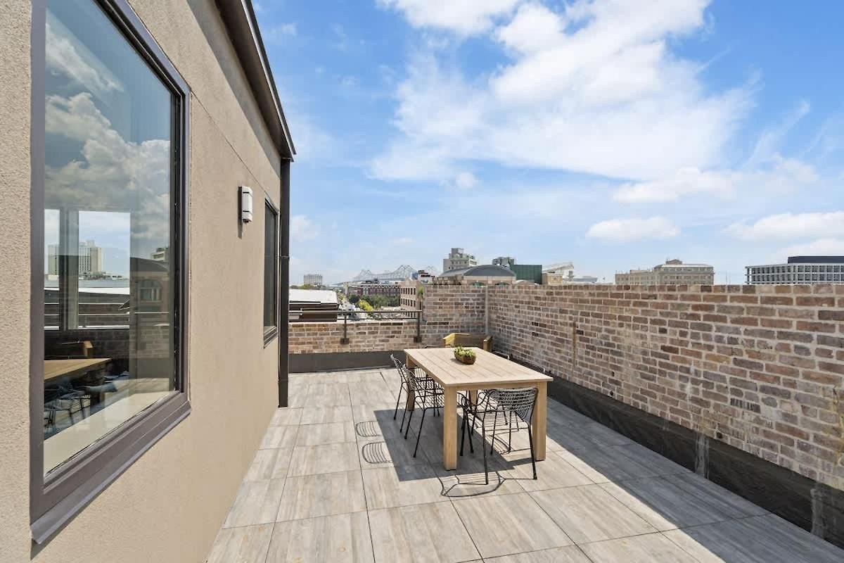 Downtown Corner Penthouse W Private Terrace Hotel