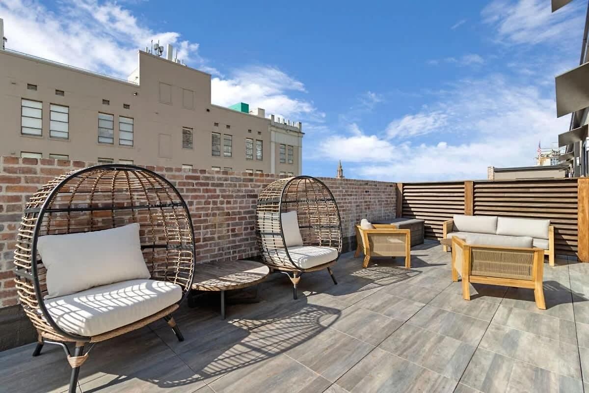 Hotel Downtown Corner Penthouse W Private Terrace *