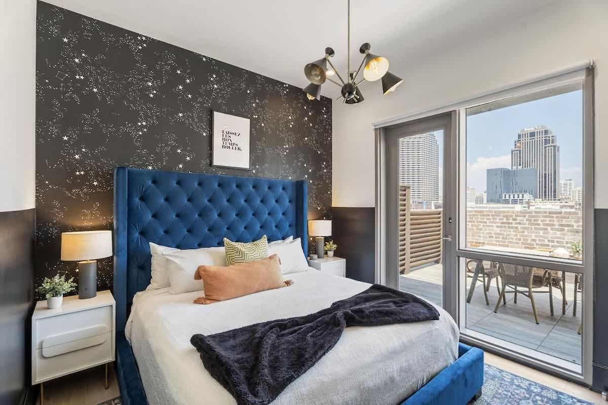 Lux Rooftop Pool Workspace Games *