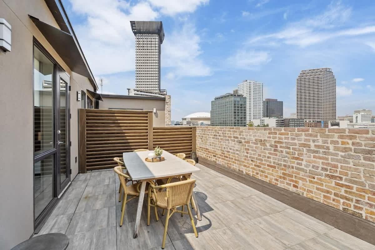Lux Rooftop Pool Workspace Games * New Orleans