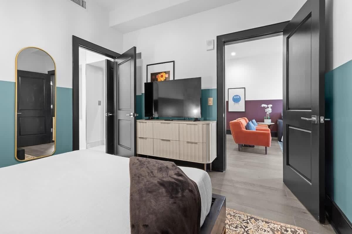 Hotel Downtown 3br Penthouse With Private Terrace *