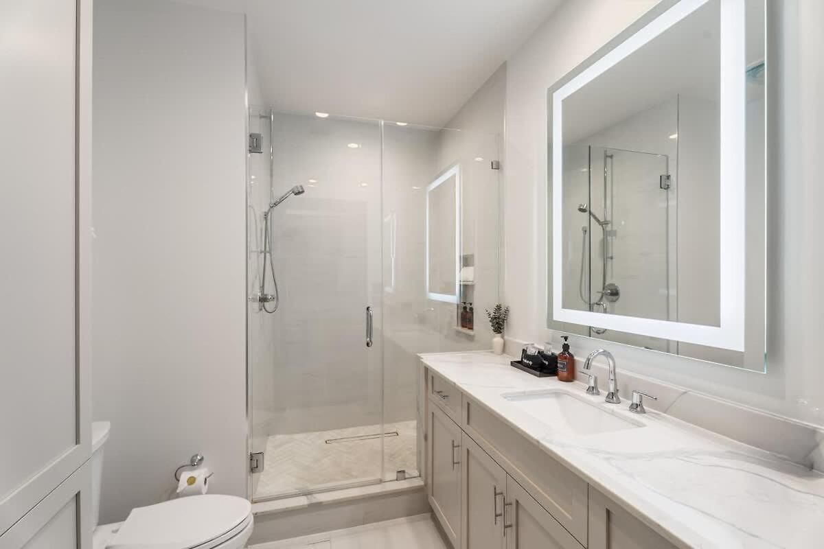 Downtown 3br Penthouse With Private Terrace *
