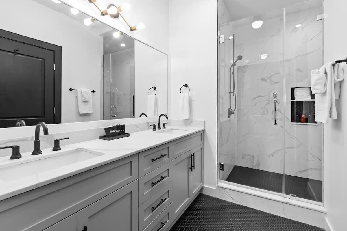 Hotel Prime Downtown Location Heated Pool Gym