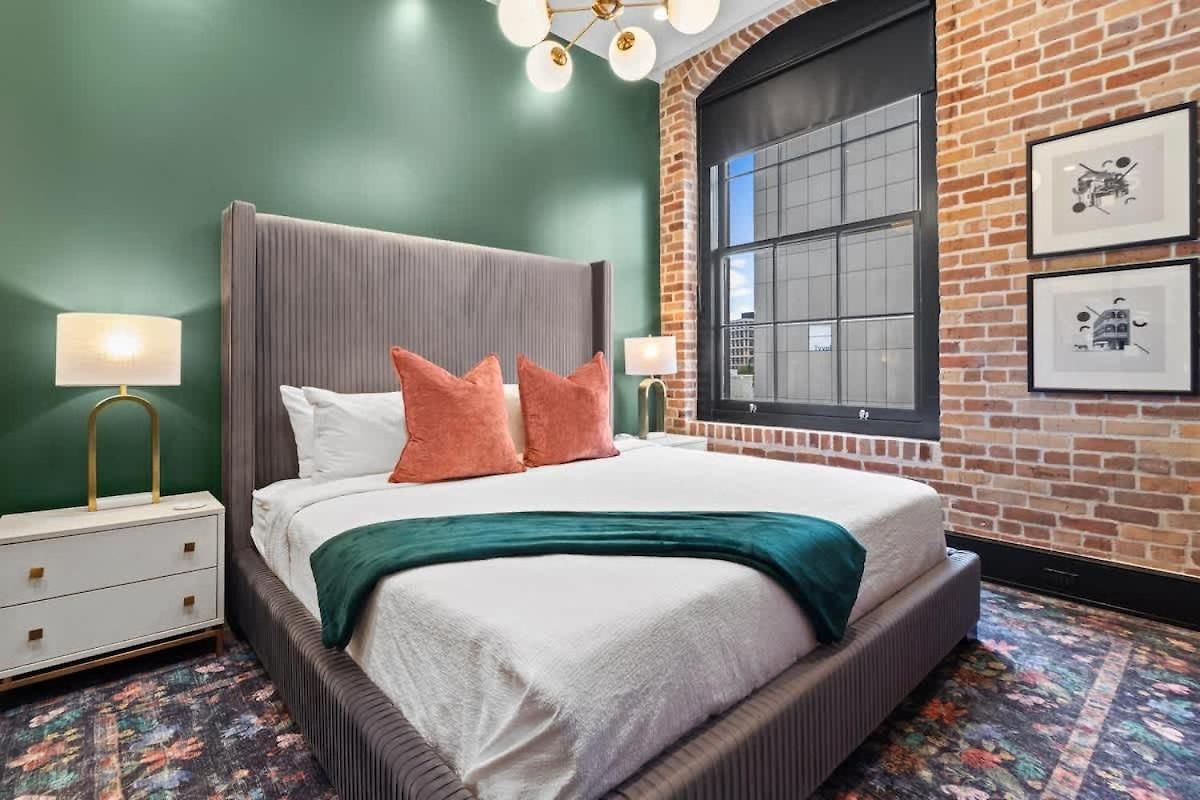 Hotel Double The Space Xl 2 Living Kitchens New Orleans