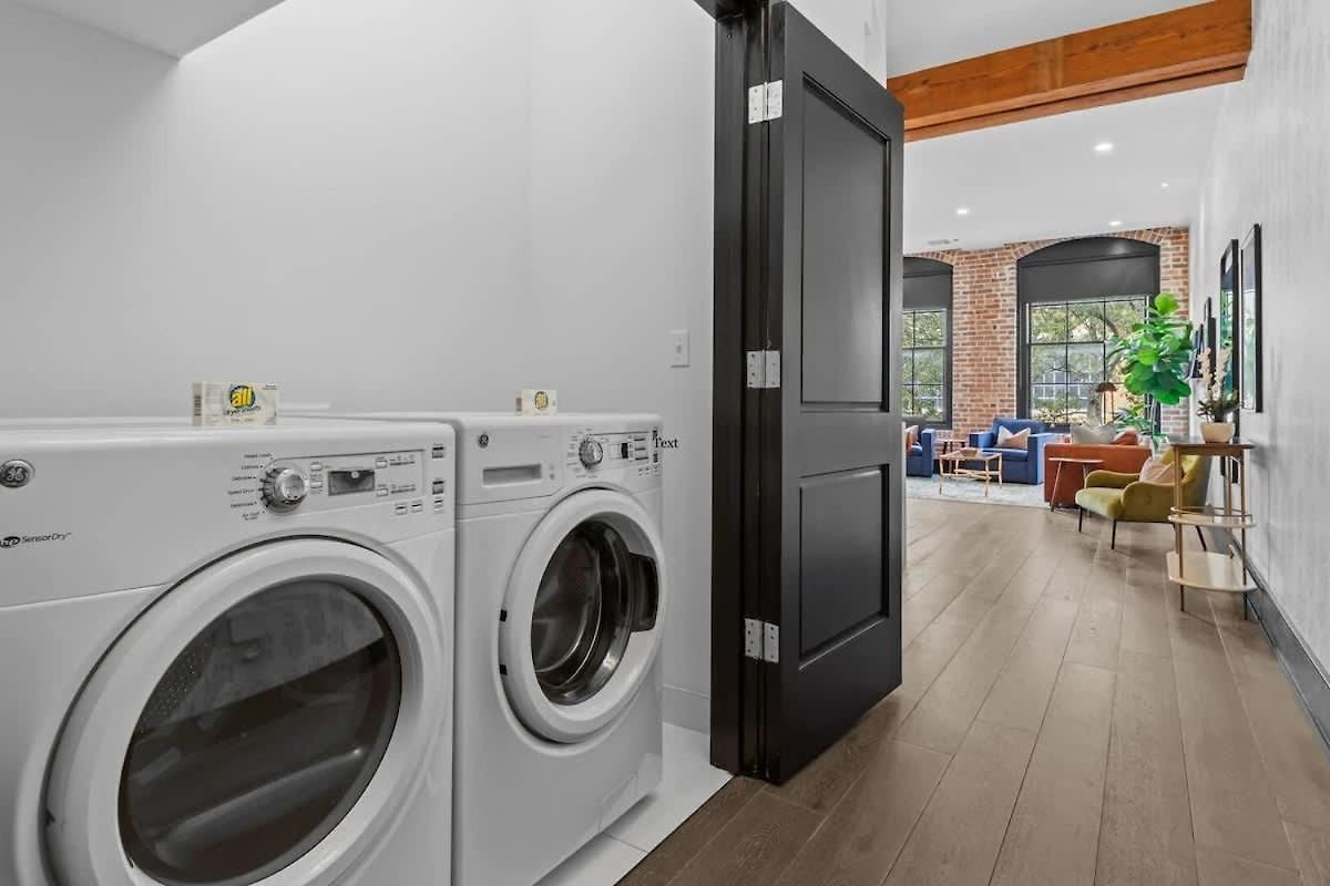 Hotel Downtown Nola Luxury Rooftop Pool Sleeps 6