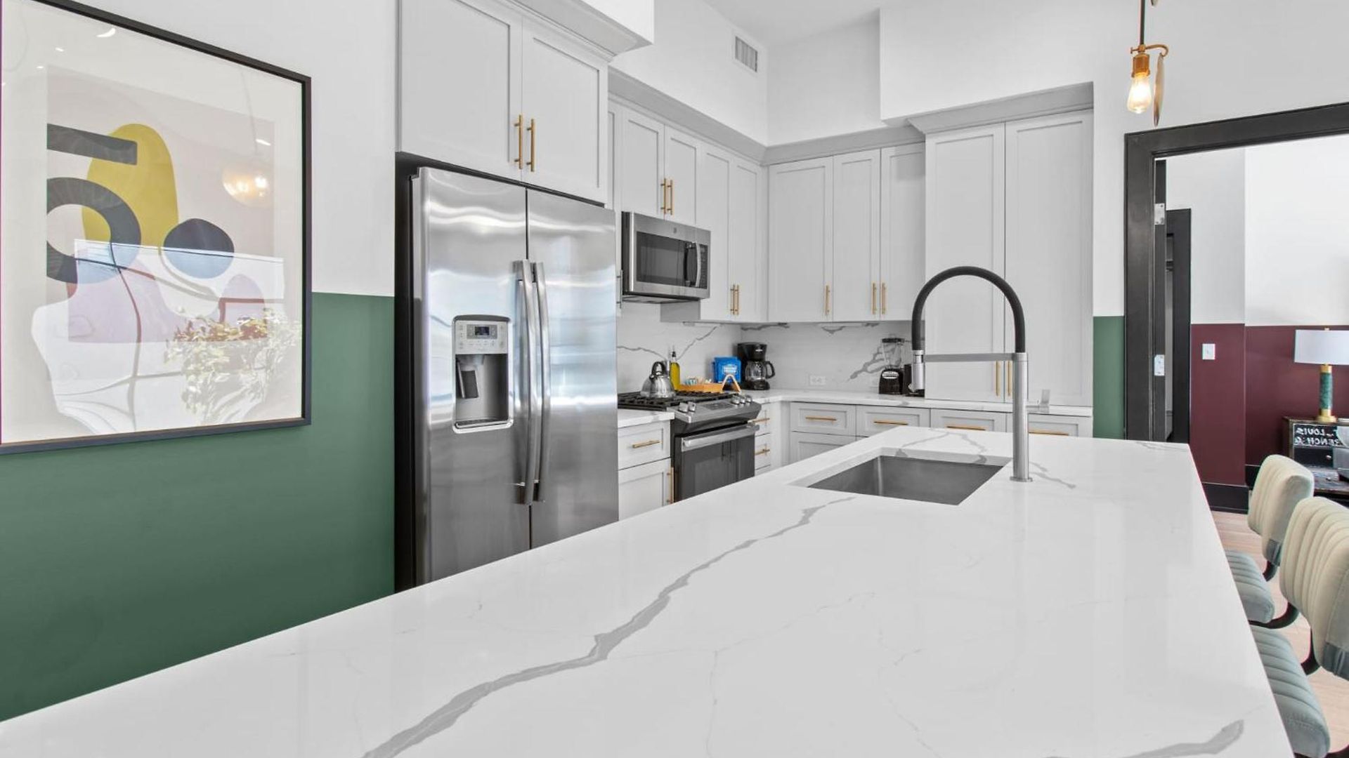 Stylish W Rooftop Amenities Downtown Hotel New Orleans