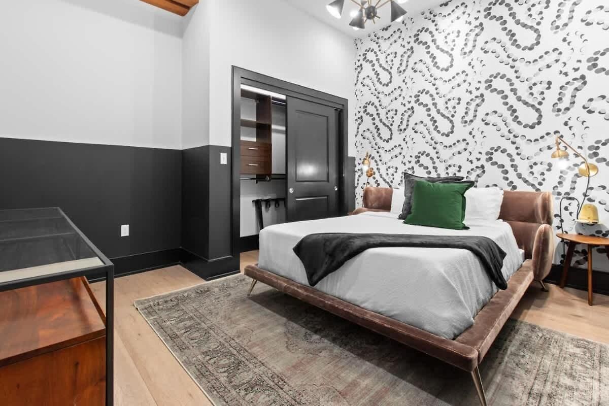 Downtown 2br Sleeps 6 Heated Pool Hotel New Orleans