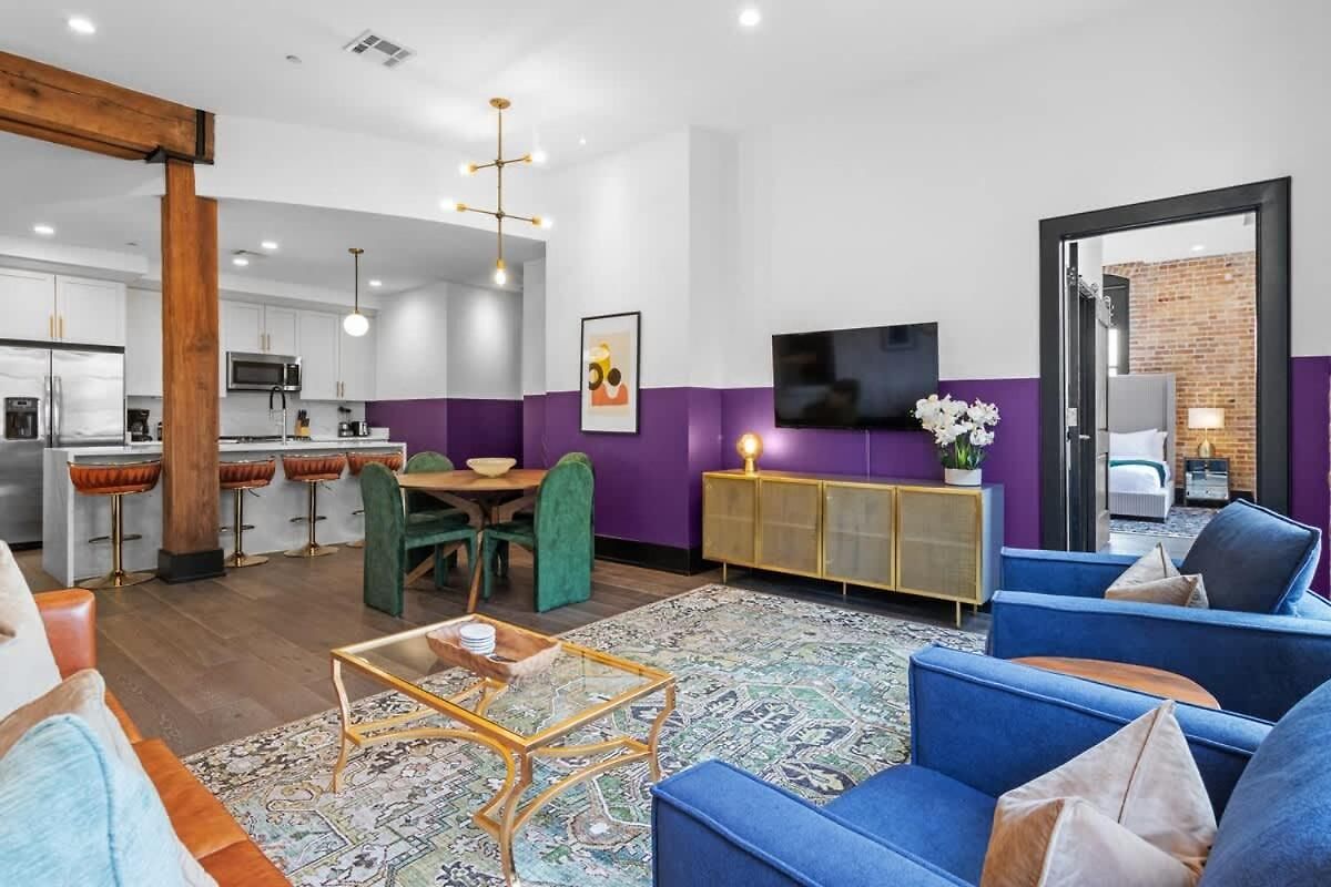 Rooftop Heated Pool Gym Gameroom Downtown *