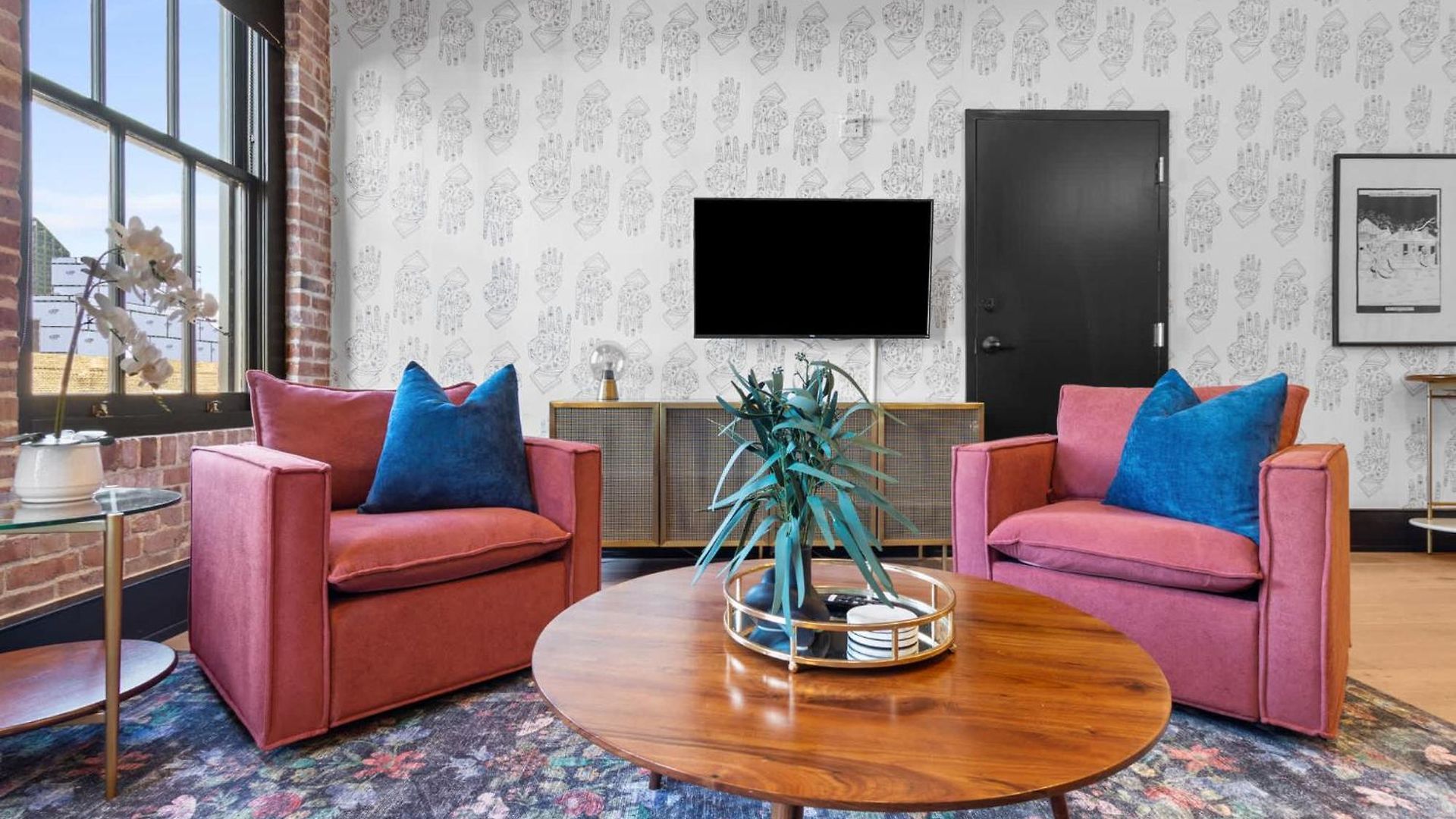 Rare Find 2br 2ba Steps From Superdome *