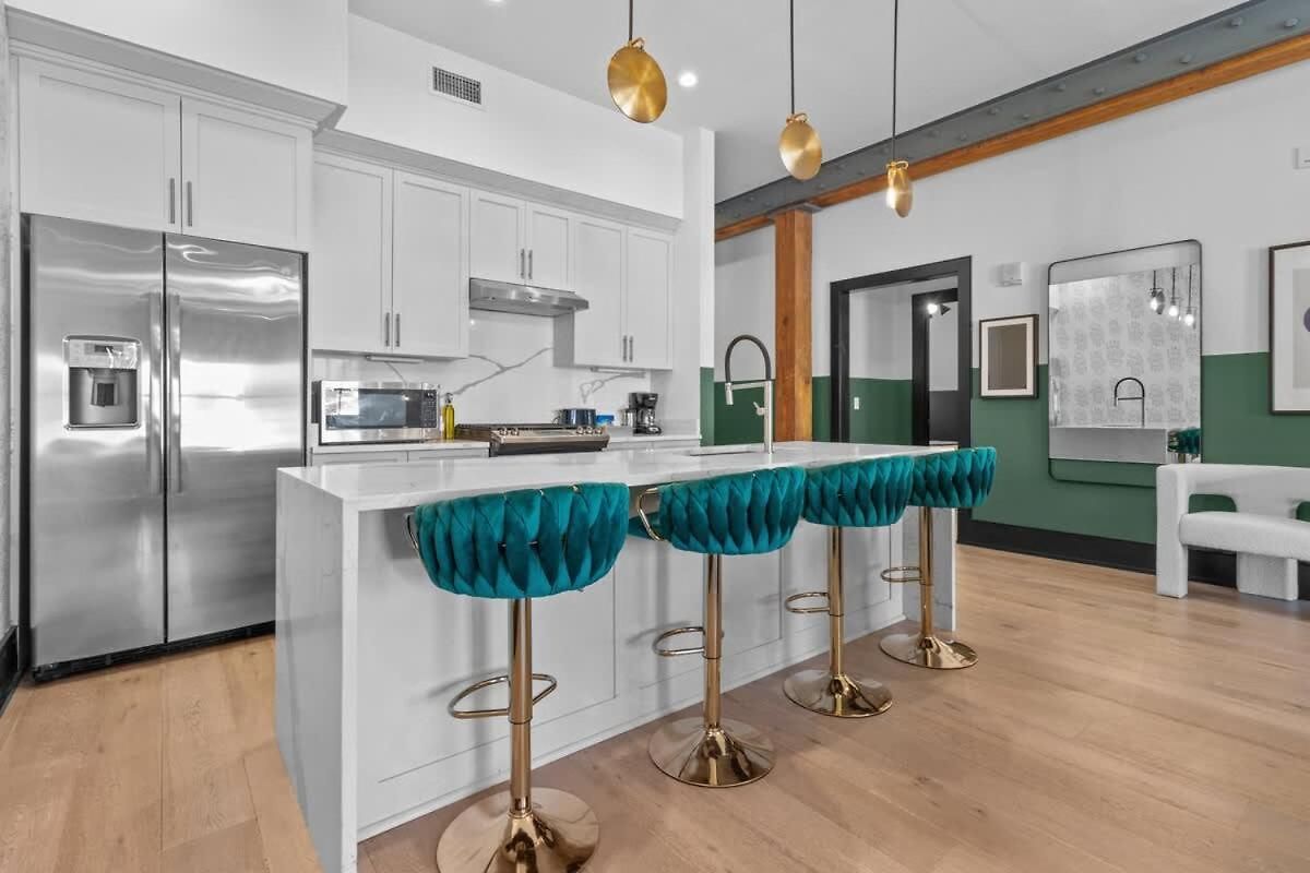 Huge 4bd 4ba With 2 Queen Sleeper Sofas