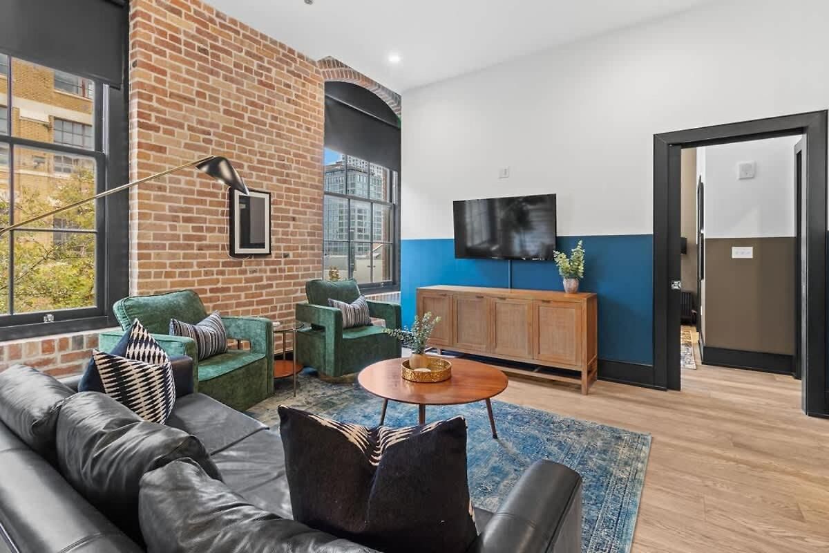 4bed 4ba Connecting Double The Space Hotel New Orleans