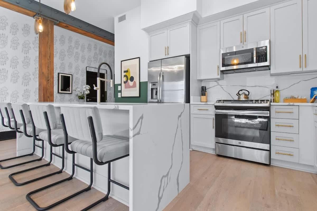 Downtown 4bd 4ba 2 Living And Kitchens Hotel New Orleans