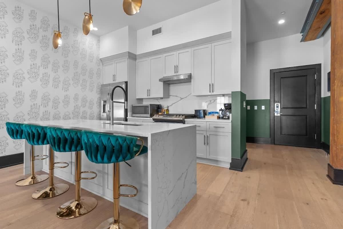 Huge 4bd 4ba With 2 Queen Sleeper Sofas New Orleans