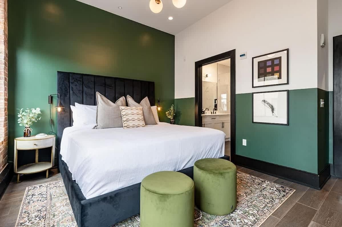 Spacious Downtown Sleeper Sofa New Orleans