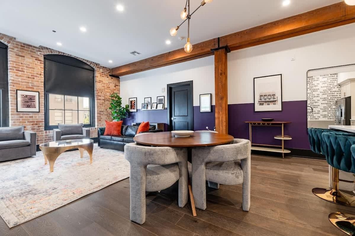 Lux 4bd 4ba Walk To Dome&french Quarter Hotel