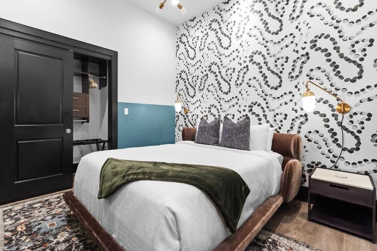 Hotel Prime Downtown Location Heated Pool Gym