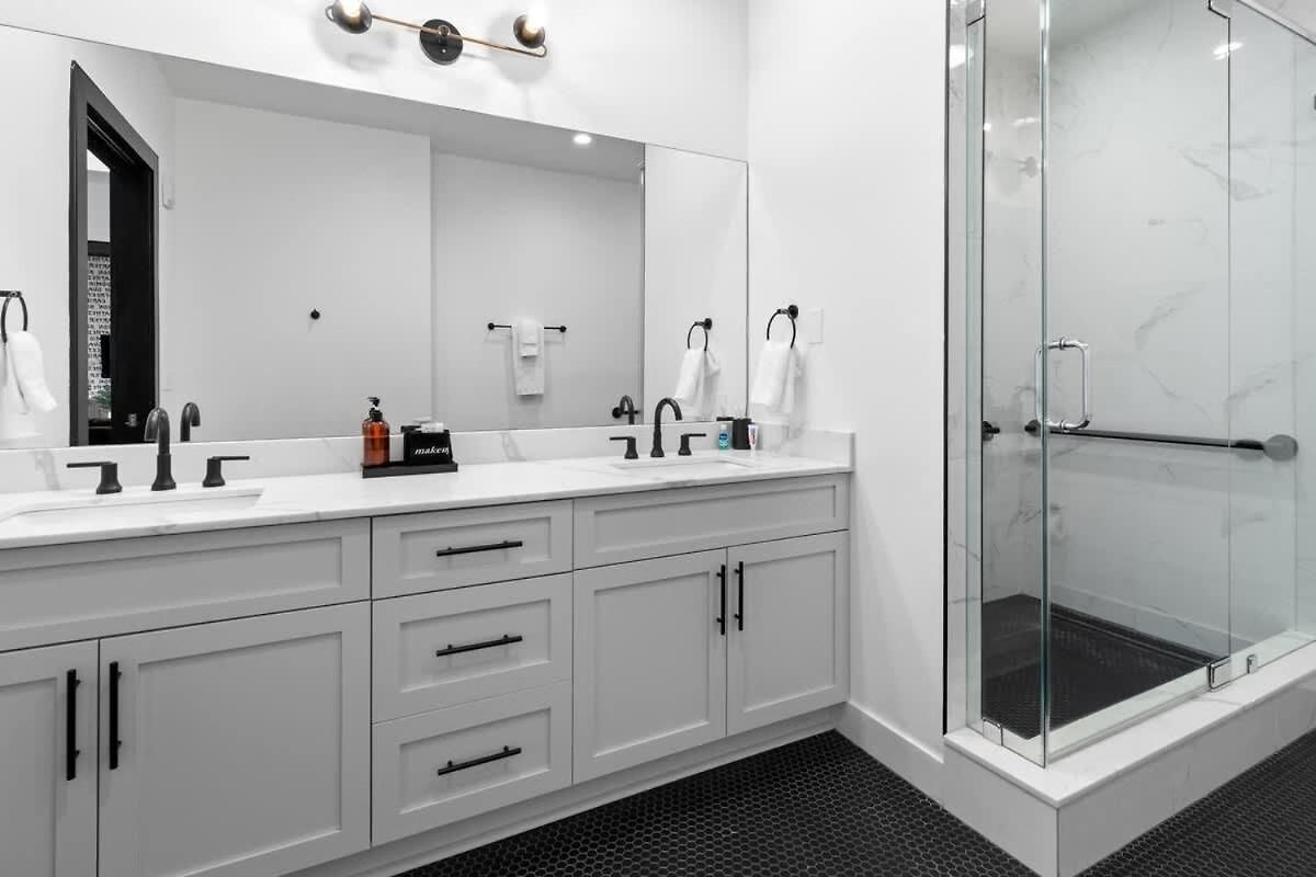 2br 2ba Downtown Rooftop Pool * New Orleans